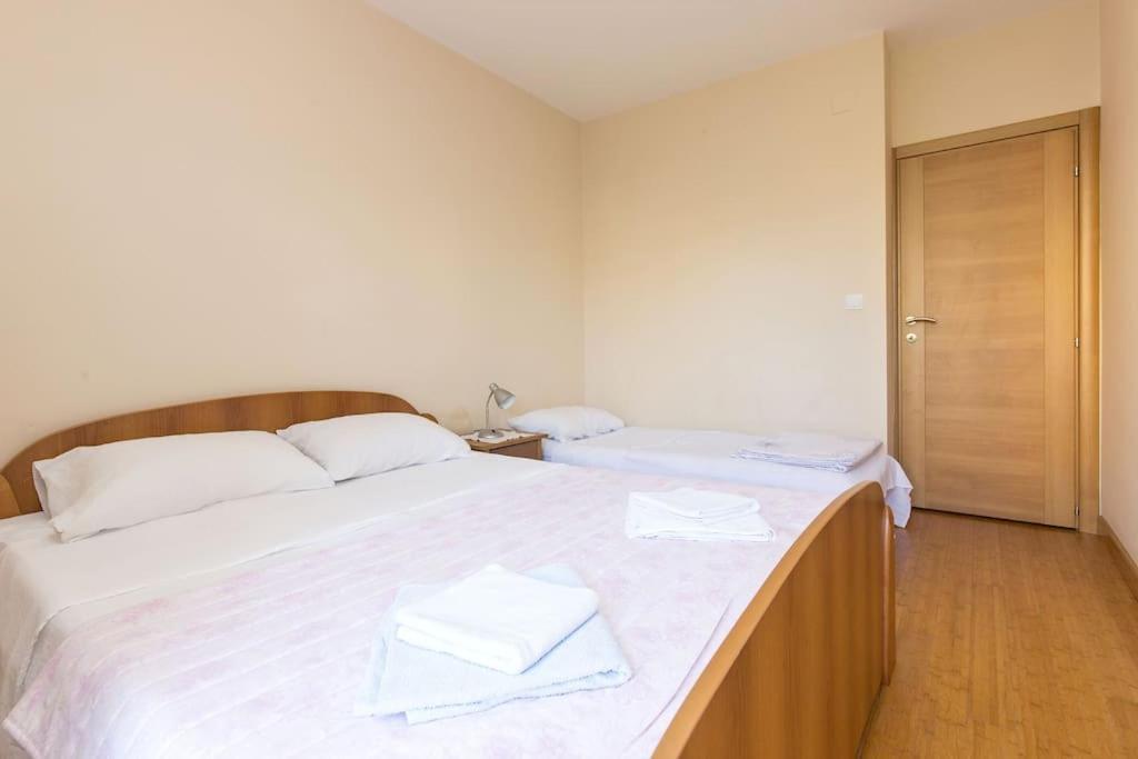 Apartments Lux Milano, Savina,Herceg-Novi แฮร์เซ็ก-โนวี ภายนอก รูปภาพ