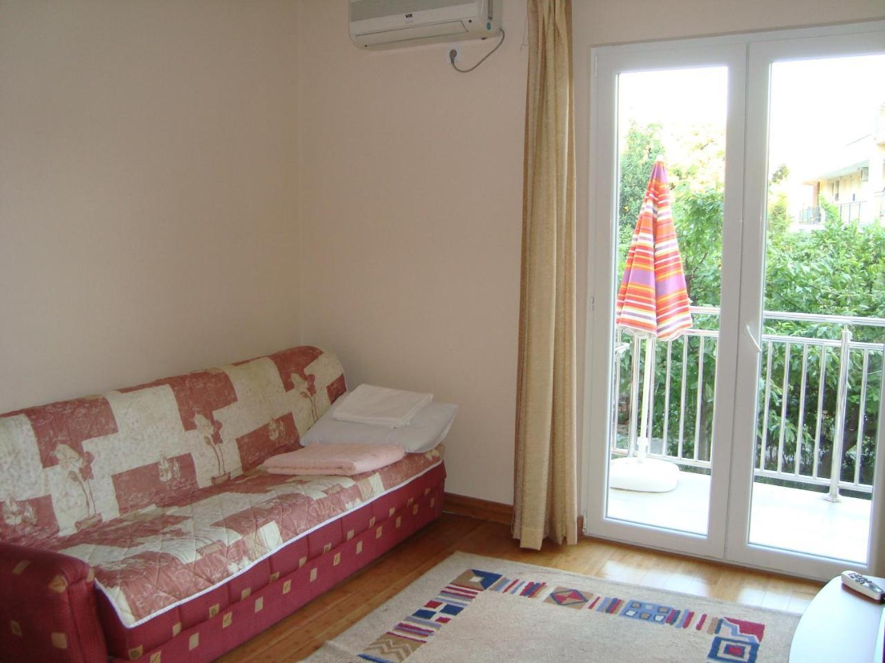 Apartments Lux Milano, Savina,Herceg-Novi แฮร์เซ็ก-โนวี ภายนอก รูปภาพ