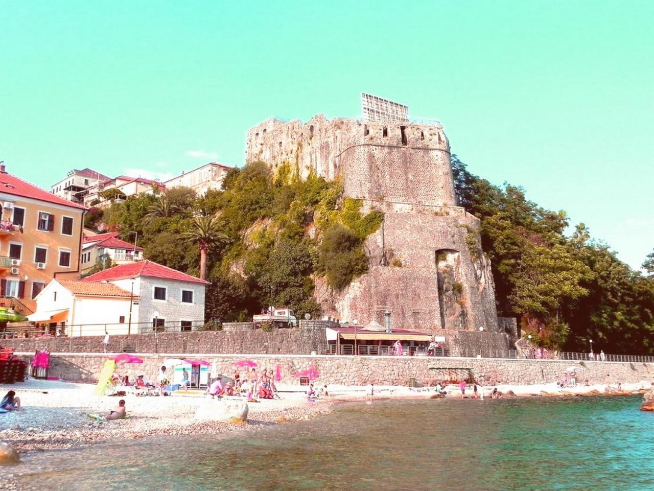 Apartments Lux Milano, Savina,Herceg-Novi แฮร์เซ็ก-โนวี ภายนอก รูปภาพ